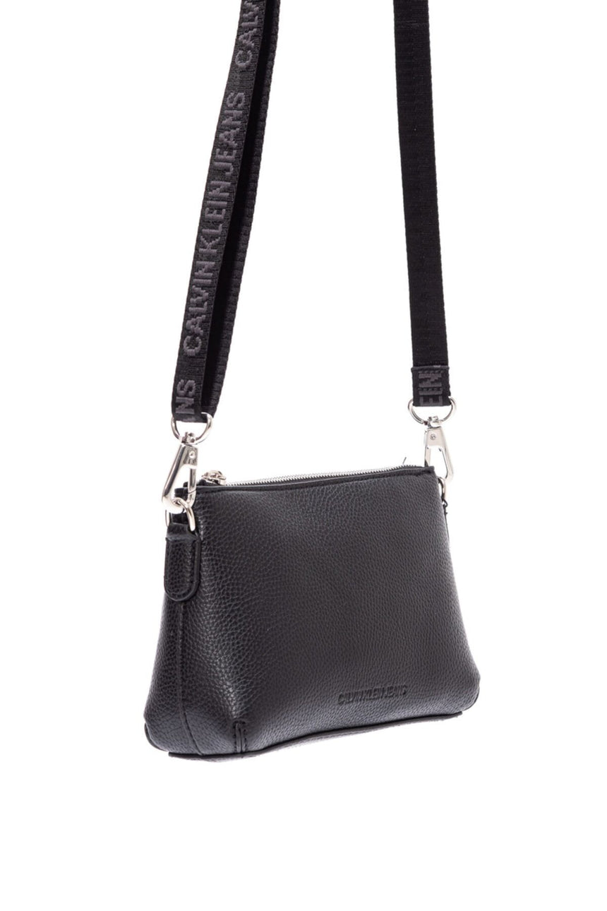 Calvin Klein Kadın Camera Pouch Crossovers Çapraz Askılı Çanta Black