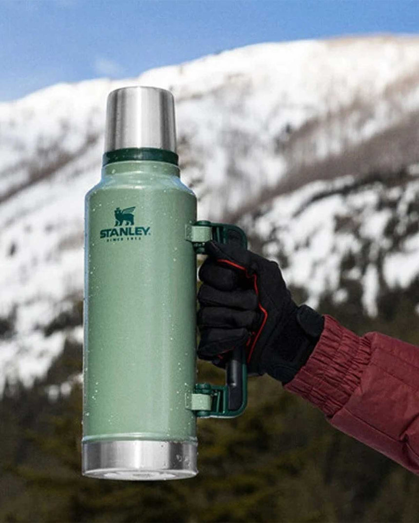 Stanley The Legendary Classic Bottle 2.3L / 2.5QT Hammertone Green