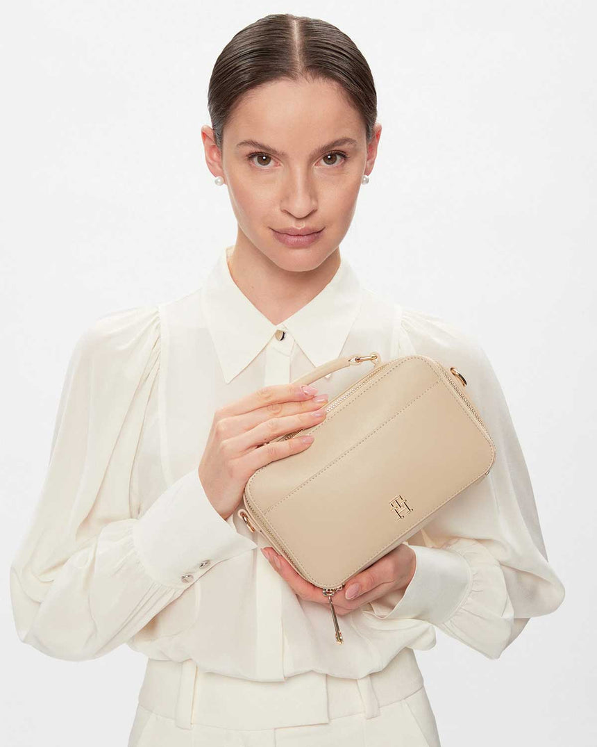 Tommy Hilfiger Iconic Camera Bag Beige