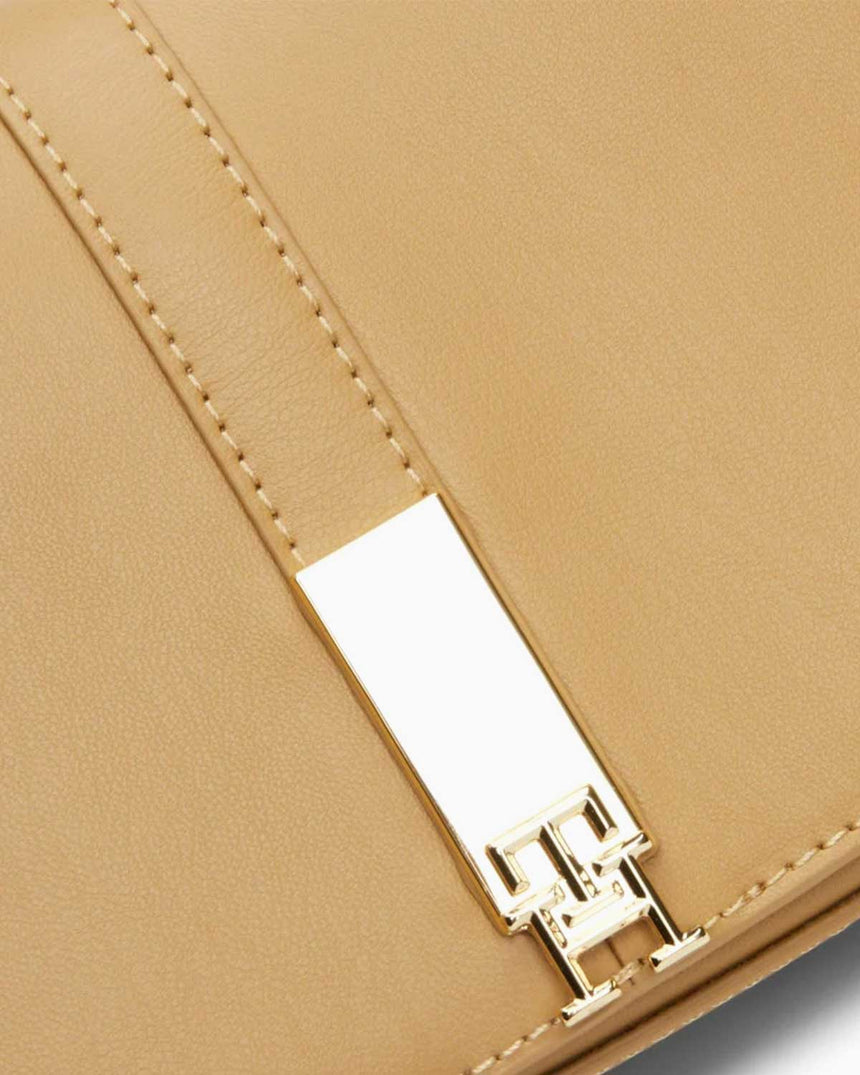 Tommy Hilfiger Heritage Kadın Çapraz Zincir Askılı Çanta Classic Khaki