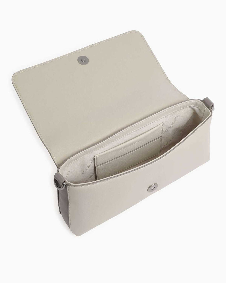 Calvin Klein Must Shoulder Omuz Çantası Dk Ecru/ Stony Beige/ Medium Taupe