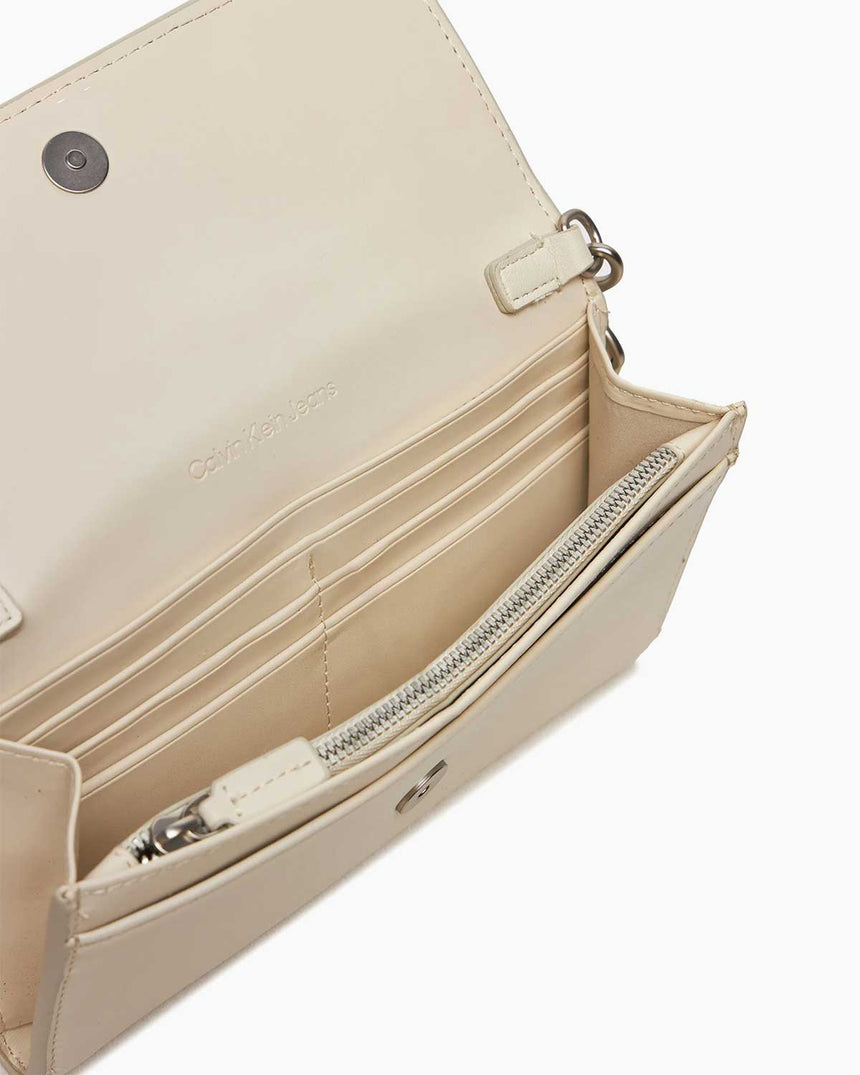 Calvin Klein Sculpted Long Fold Omuz Çantası Birch