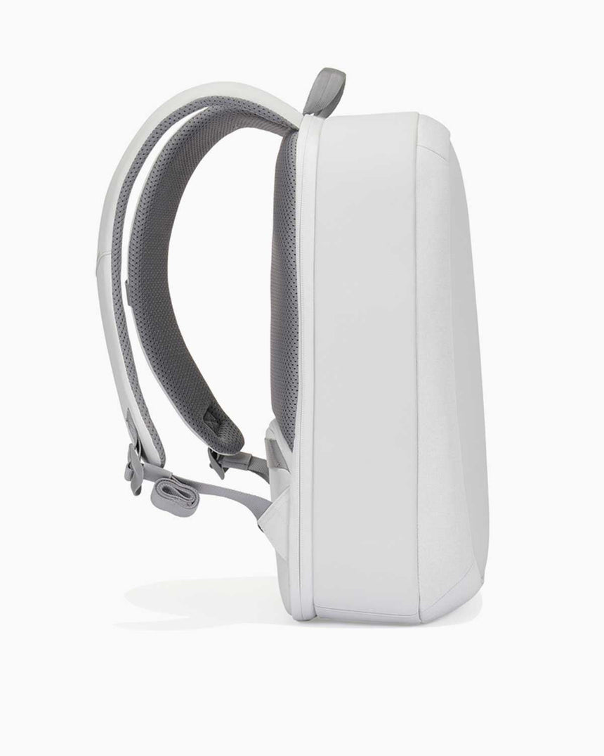 XD Design Bobby Edge 16 Inc 17L Uyumlu Hırsızlık Korumalı Sırt Çantası Off White