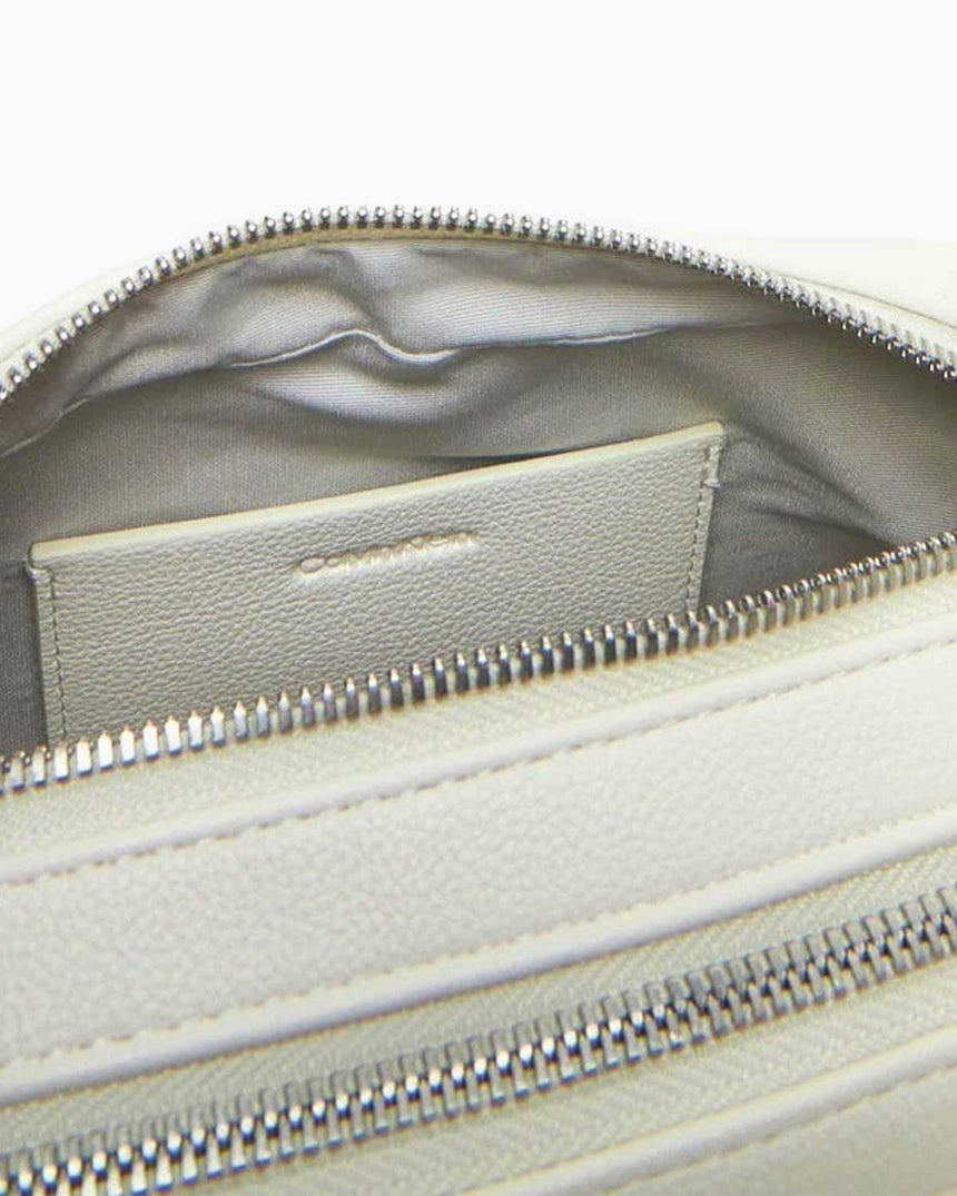 Calvin Klein Ultralight Kalın Askılı Camera Bag Lily White