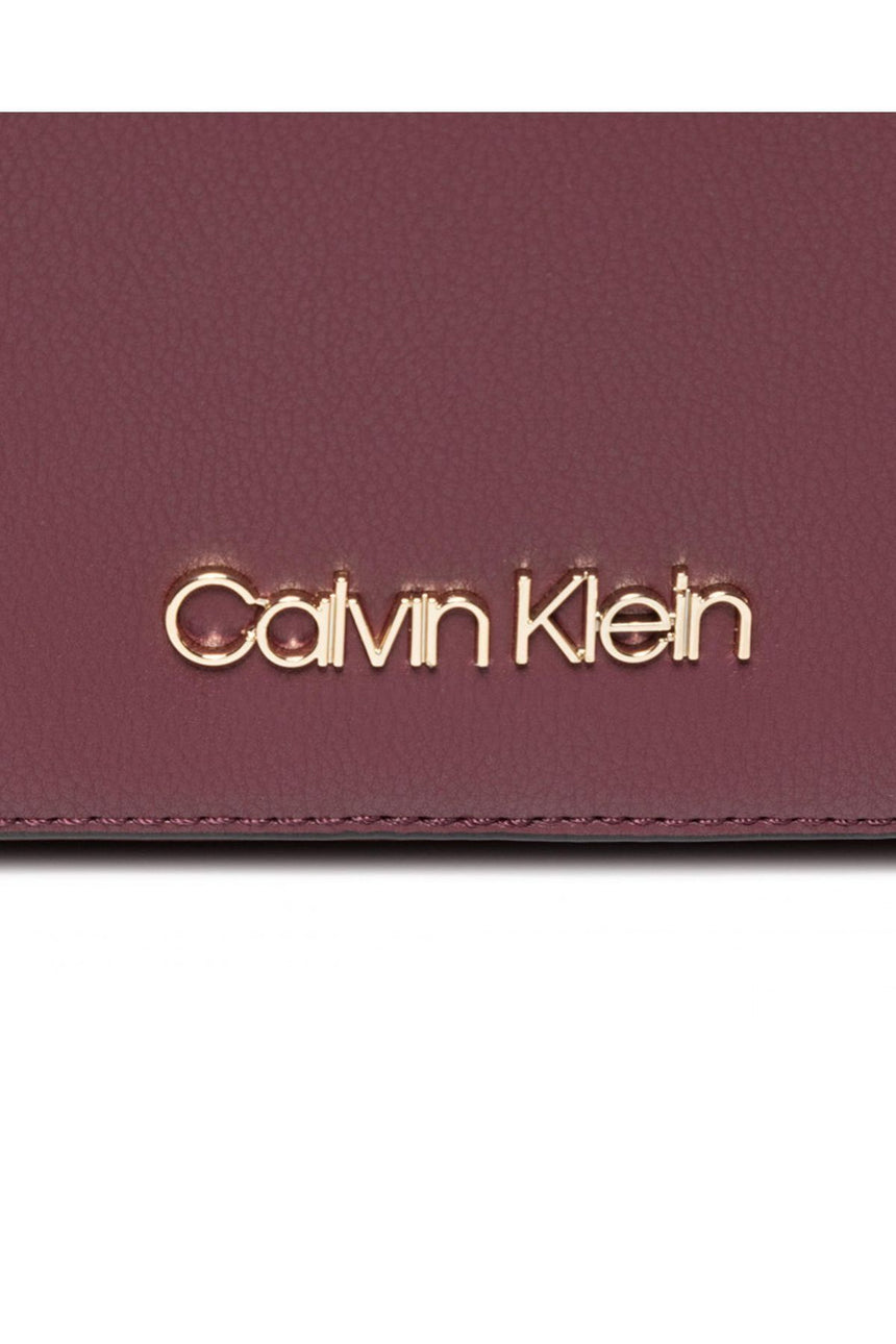 Calvin Klein Camera Bag Çapraz Askılı Kadın Çantası Wine