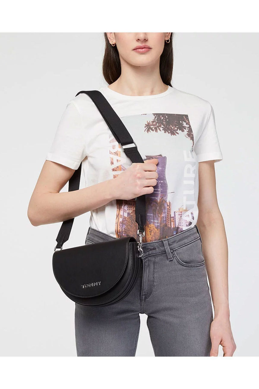 Tommy Hilfiger Staple Saddle Çapraz Askılı Kadın Çantası Black