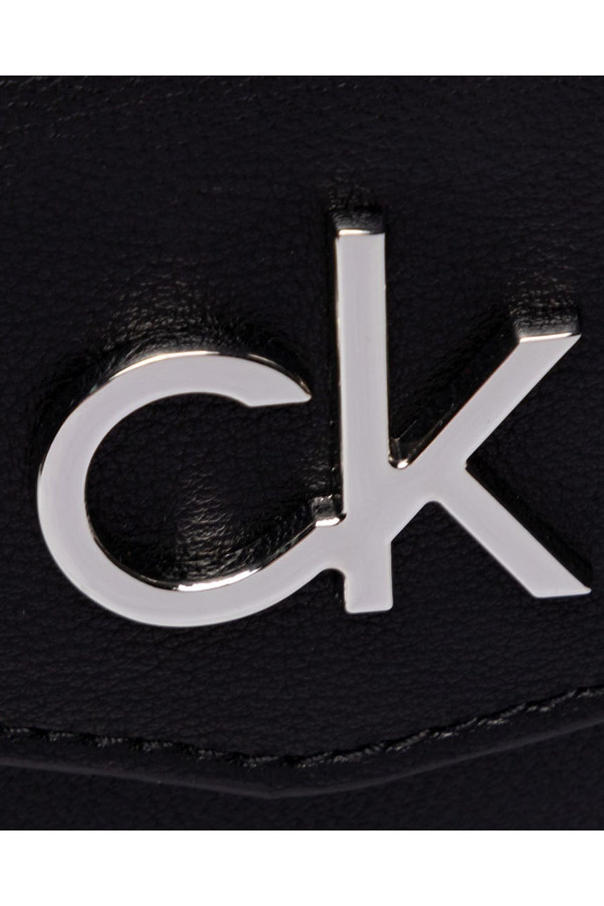 Calvin Klein Re-Lock Phone Pouch Kadın Cüzdanı Black