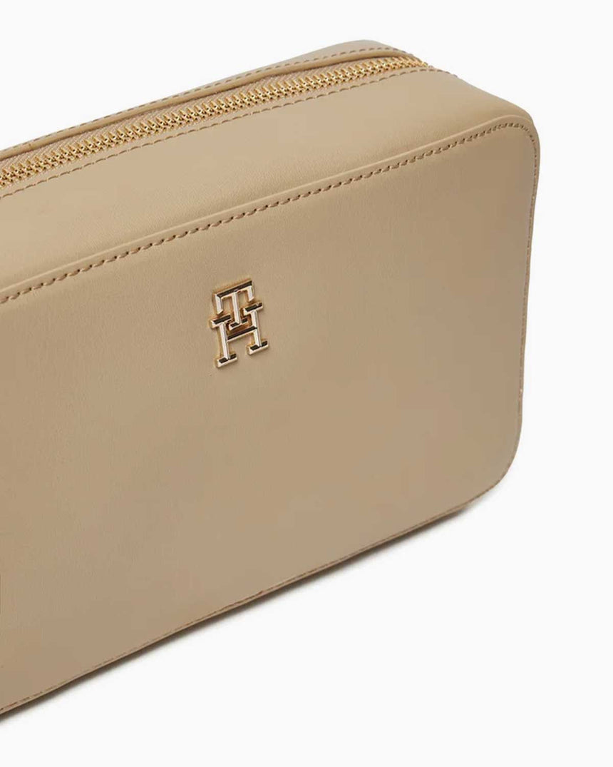 Tommy Hilfiger Monotype Mini Cüzdan Detaylı Çapraz Askılı Çanta