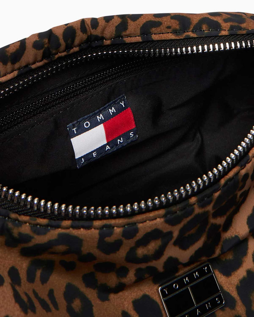 Tommy Hilfiger Urban Leo Kadın Omuz Çantası Leopard Print