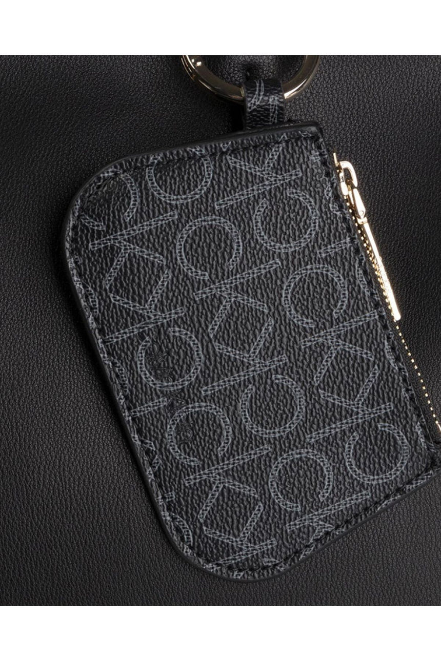 Calvin Klein Ck Must F19 Med Shopper Kadın Omuz Çantası Black