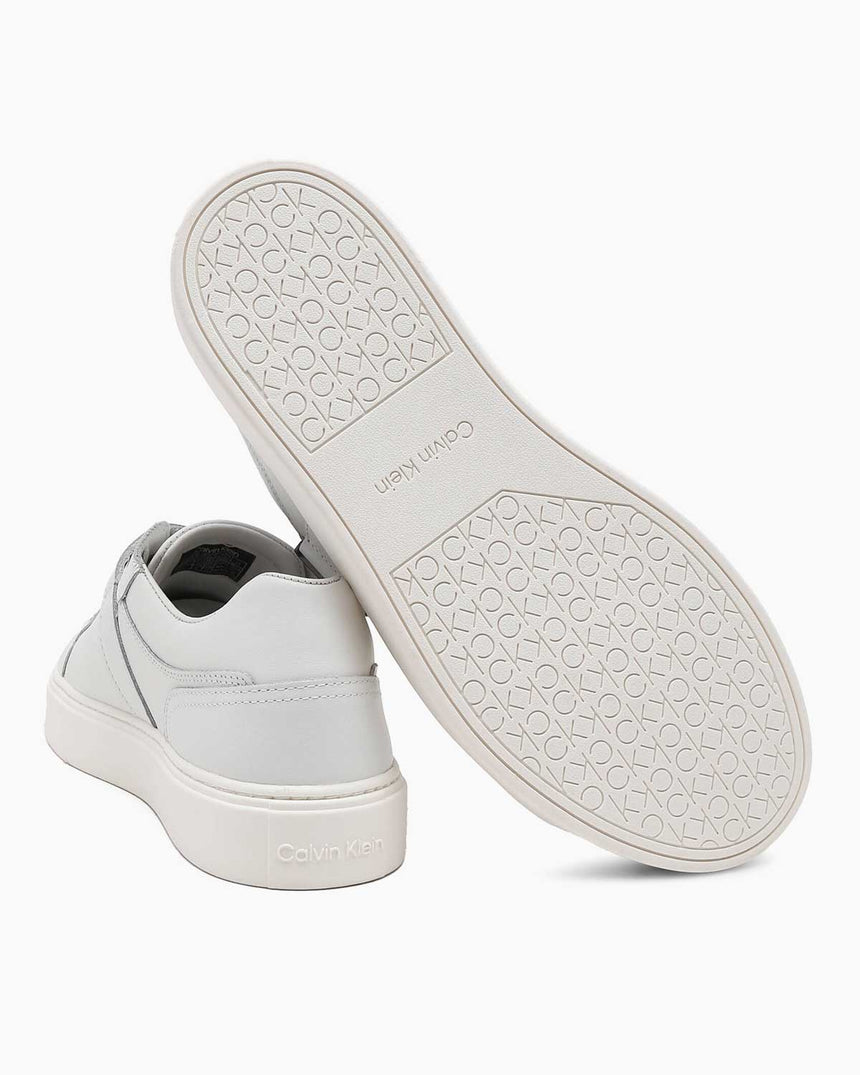 Calvin Klein Low Top Lace Up W/ Iconic Plaque Erkek Sneaker Triple White