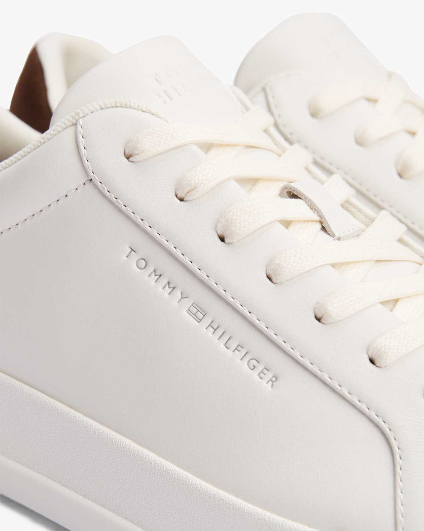 Tommy Hilfiger Court Better Low Top Sneaker Ecru