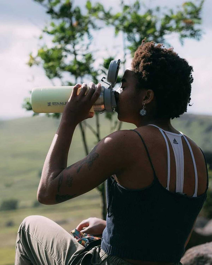 Stanley Quick Flip Serisi 0.70L Kilit Mekanizmalı Su Termosu Citron