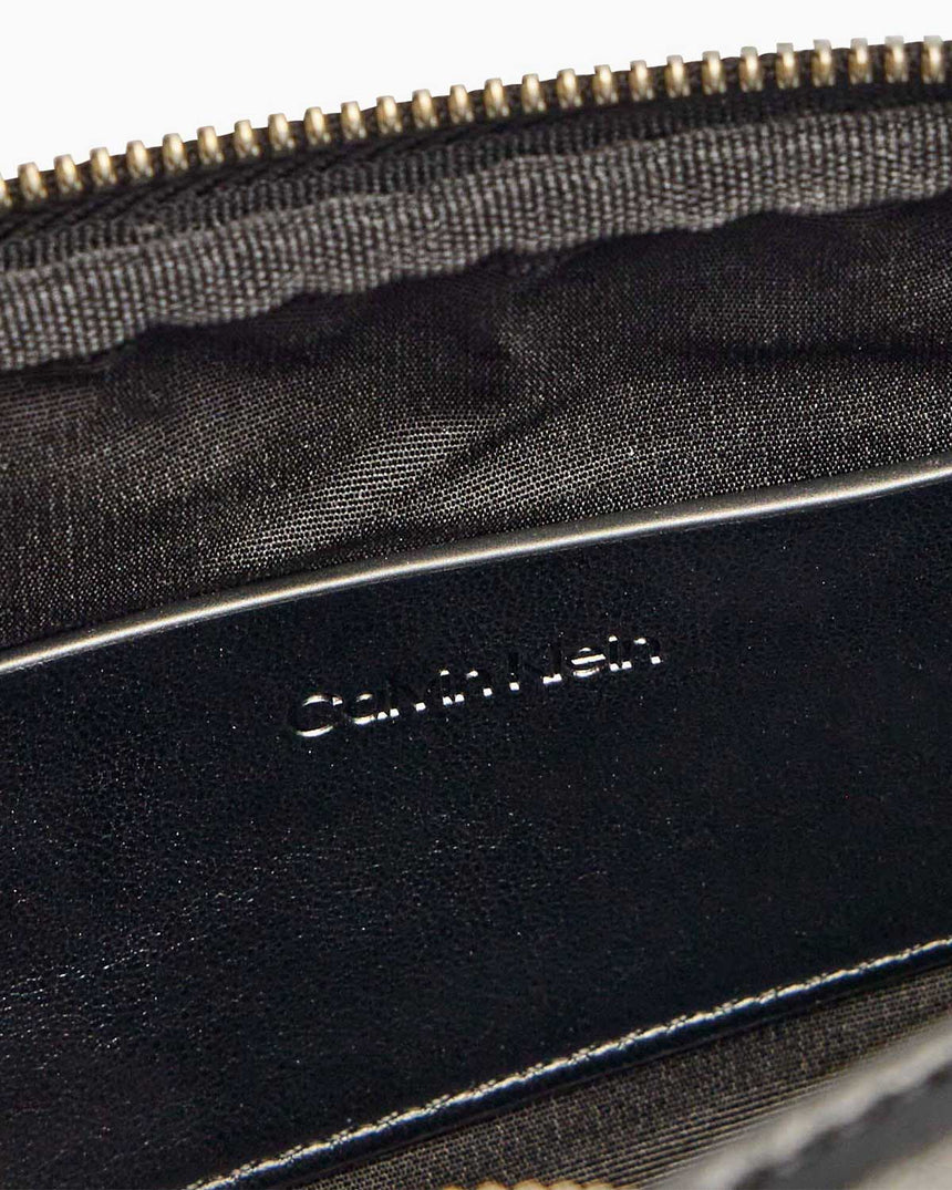 Calvin Klein Kırma Dantelli Camera Bag Kadın Çapraz Askılı Çanta Black