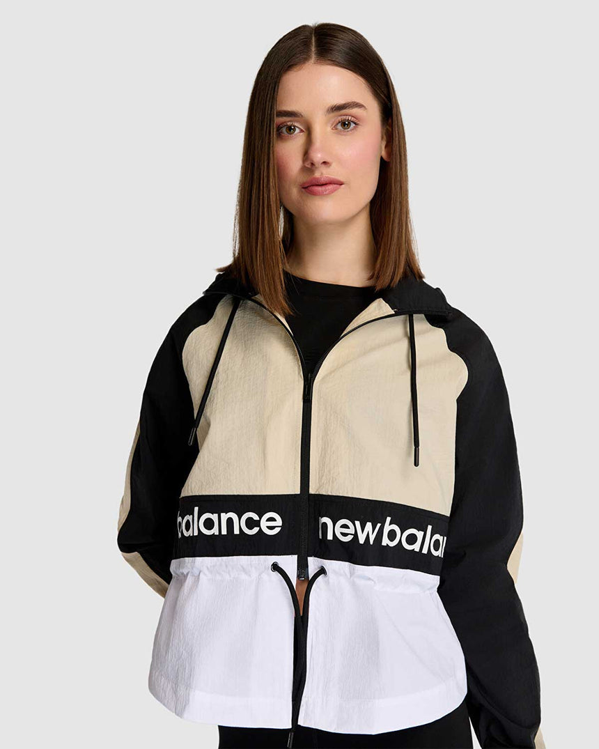 New Balance Kadın Rüzgarlık Siyah