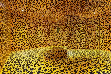Yayoi Kusama Kimdir - ECANTA