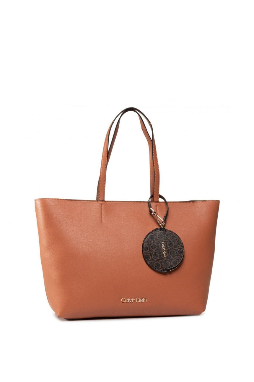 Calvin Klein Must Shopper Md Kadın Kol Çantası CUOIO