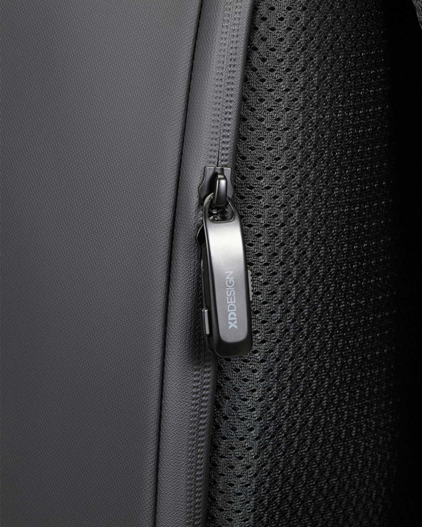 XD Design Bobby Edge 16 Inc 17L Uyumlu Hırsızlık Korumalı Sırt Çantası Black