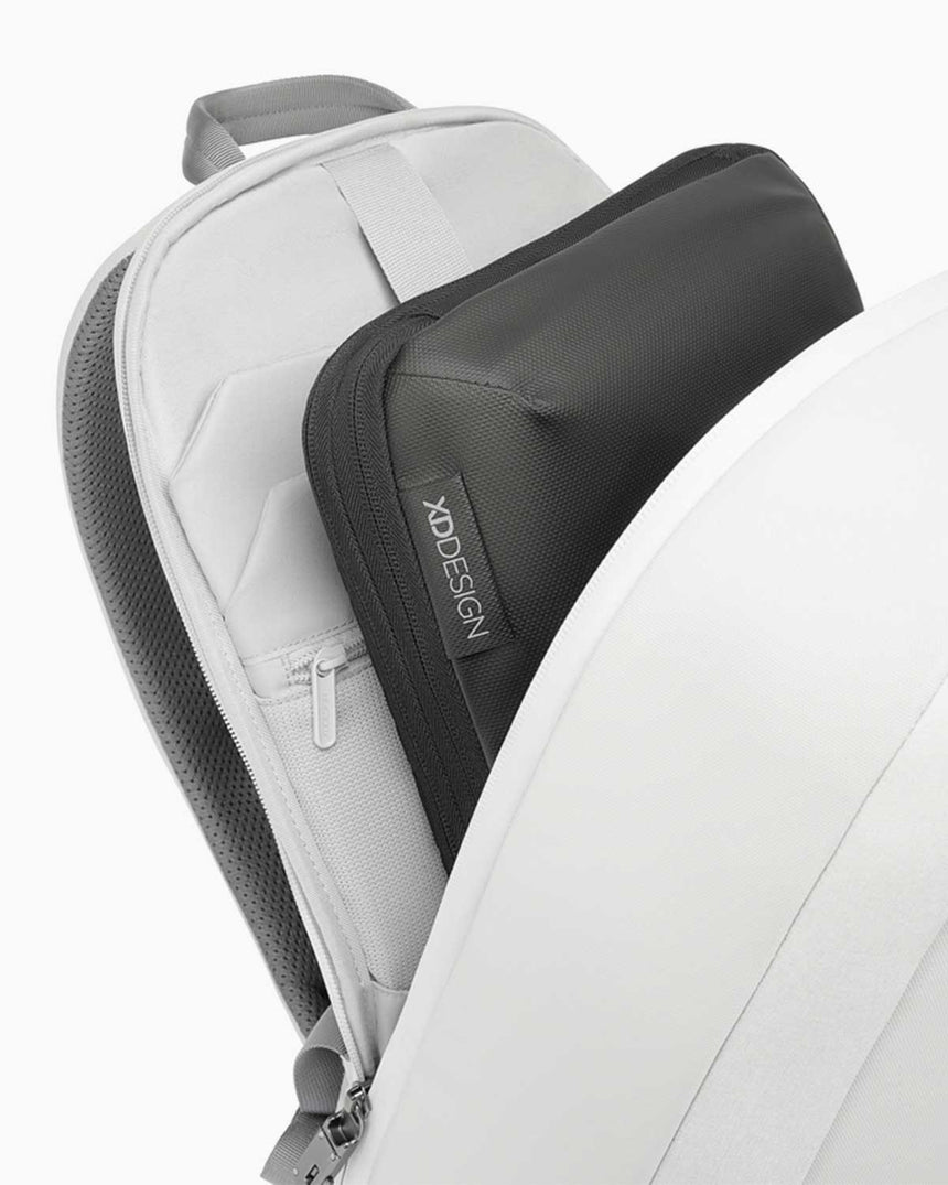XD Design Bobby Edge 16 Inc 17L Uyumlu Hırsızlık Korumalı Sırt Çantası Off White