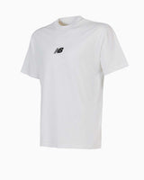 New Balance Lifestyle Erkek Logolu Tshirt Beyaz