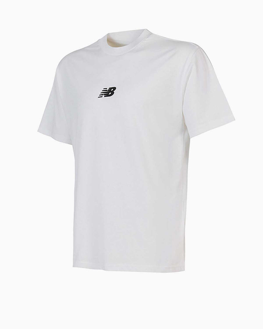 New Balance Lifestyle Erkek Logolu Tshirt Beyaz