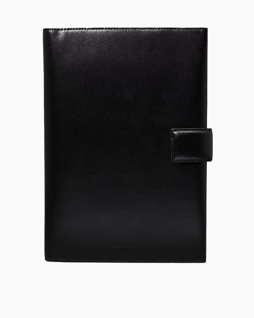 Calvin Klein Clean Essential Document El Çantası Ck Black Palmellato Leather