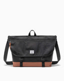 Herschel Cove Messenger Çapraz Askılı Çanta Black/Saddle Brown