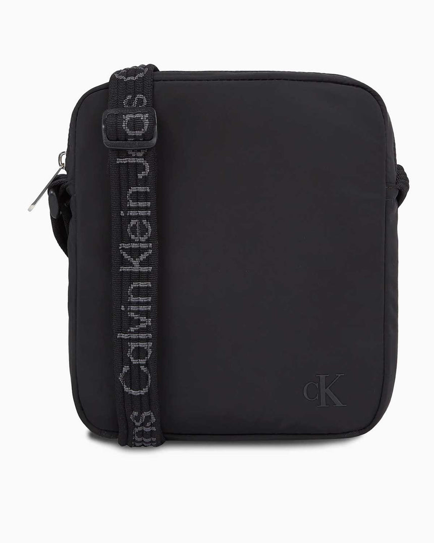 Calvin Klein Ultralight Reporter Çapraz Askılı Çanta Black