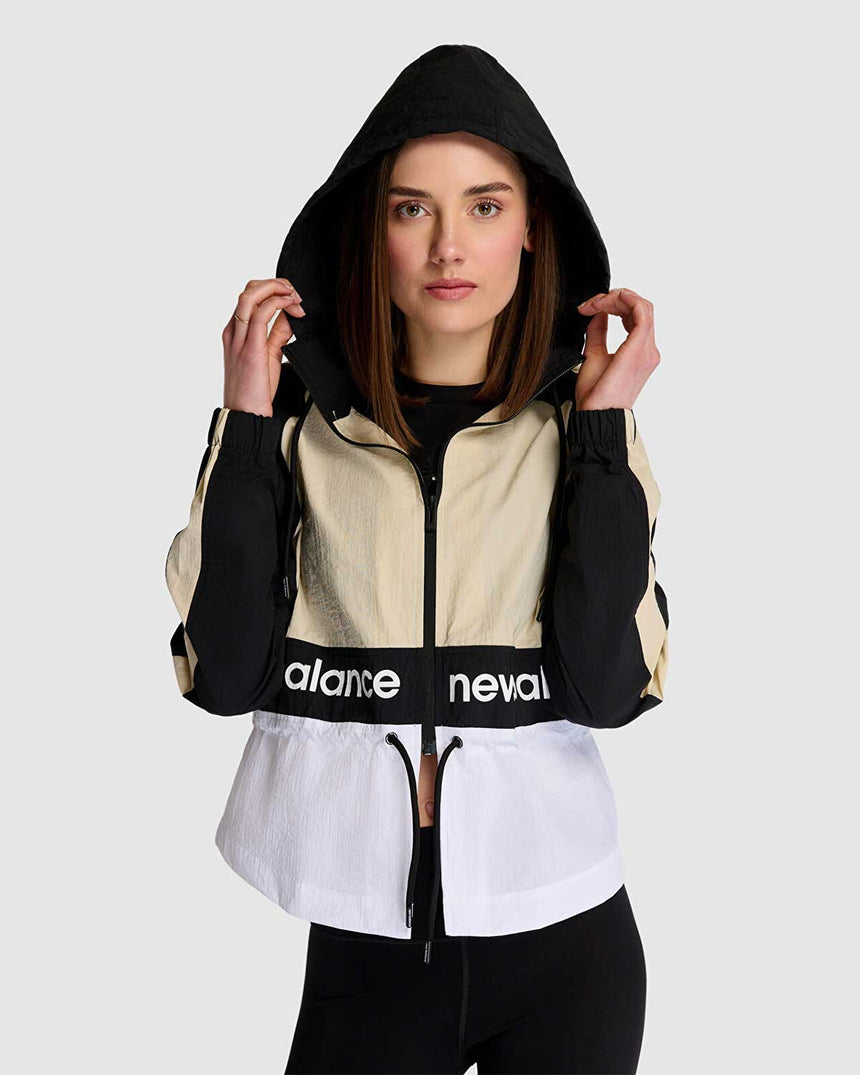 New Balance Kadın Rüzgarlık Siyah