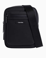Calvin Klein Essential Reporter Çapraz Askılı Çanta Black Rubberized