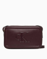 Calvin Klein Kalın Logolu Kadın Kamera Çantası Fudge