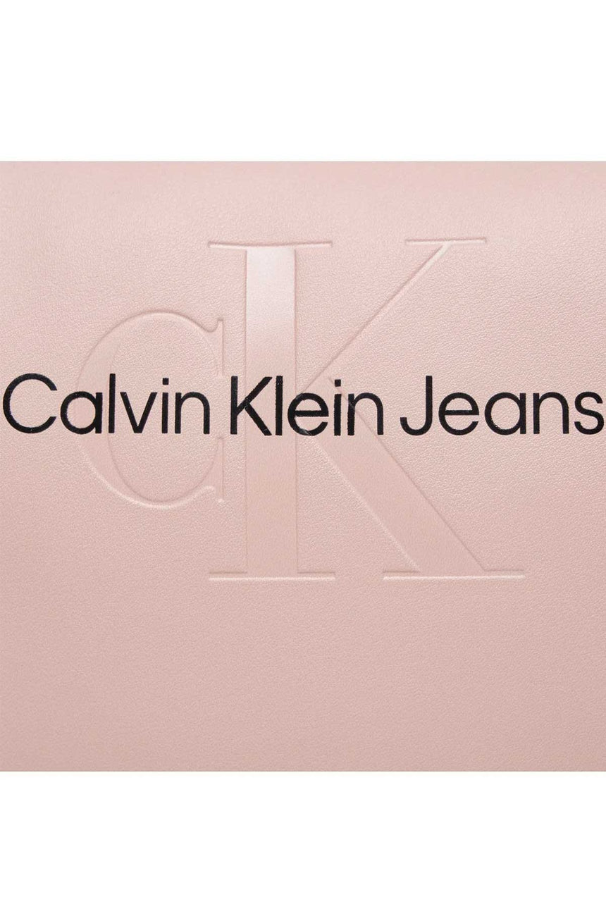 Calvin Klein Sculpted Ayarlanabilir Çapraz Askılı Çanta Pink