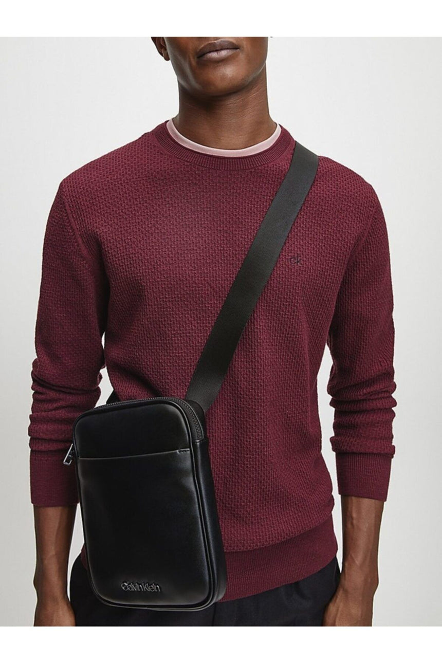 Calvin Klein Ck Central Flat Çapraz Askılı Erkek Çantası Black