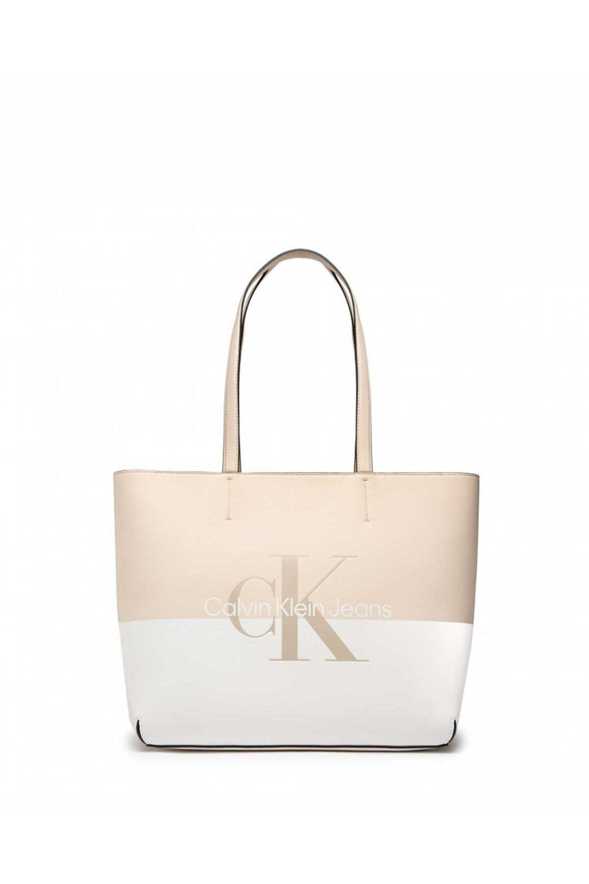 Calvin Klein Sculpted Shopper Kadın Omuz Çantası Tuscan Beige / White