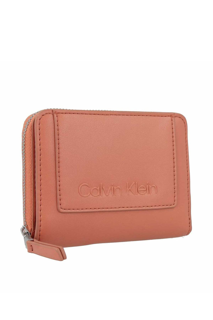 Calvin Klein Çapraz Askılı Kadın Çantası Brown