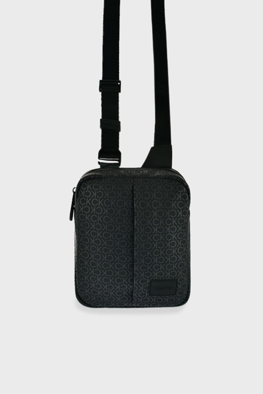 Calvin Klein Rubberized Çapraz Askılı Kadın Çantası Black