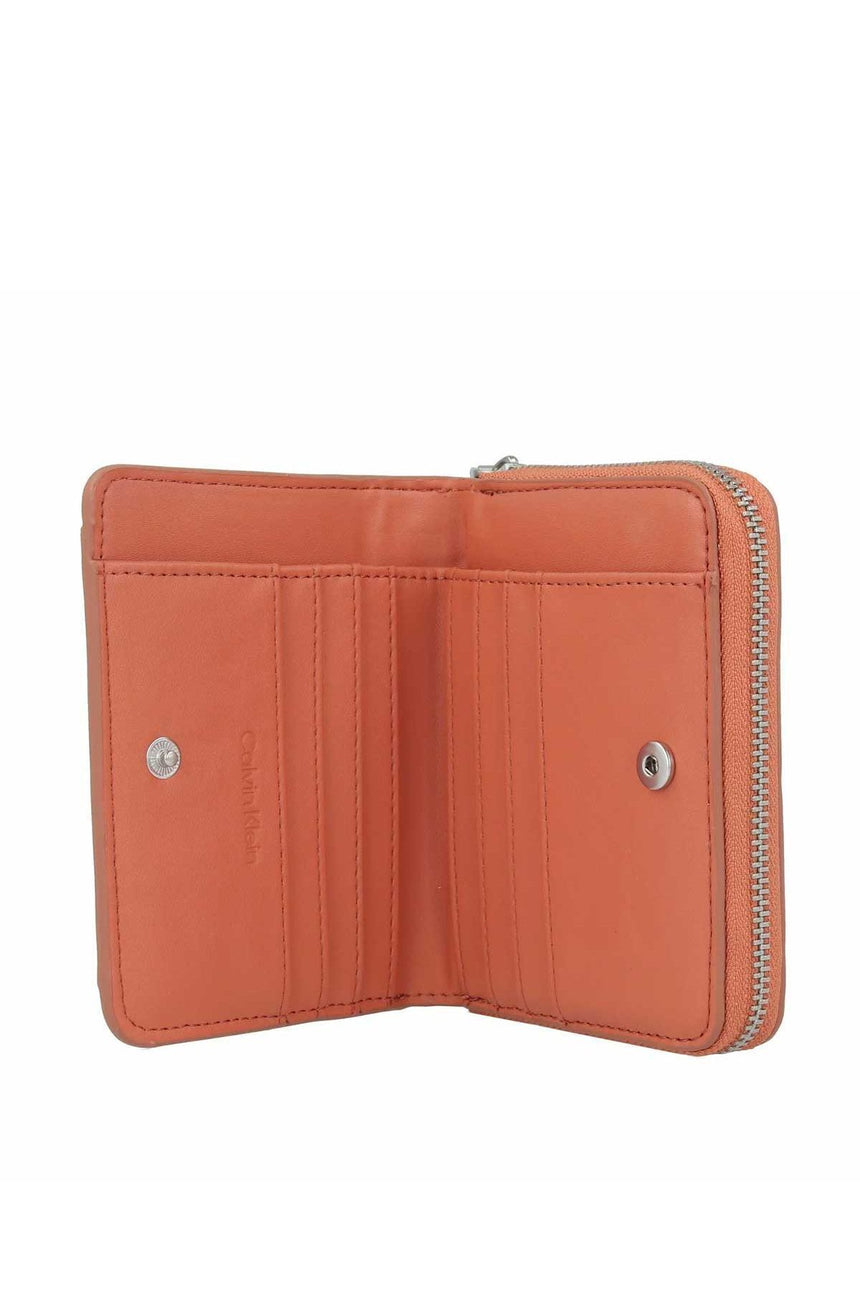 Calvin Klein Çapraz Askılı Kadın Çantası Brown