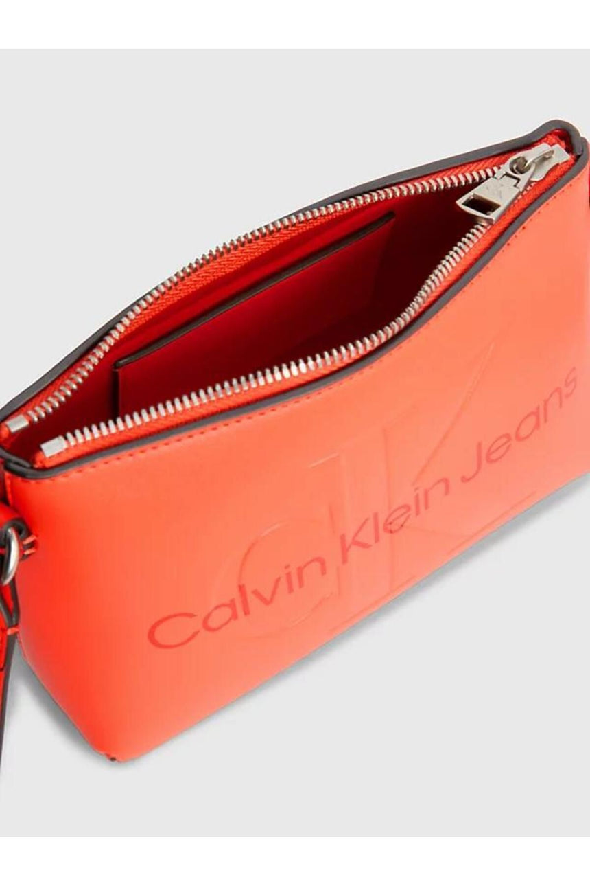 Calvin Klein Sculpted Camera Pouch Çapraz Askılı Kadın Çantası Red
