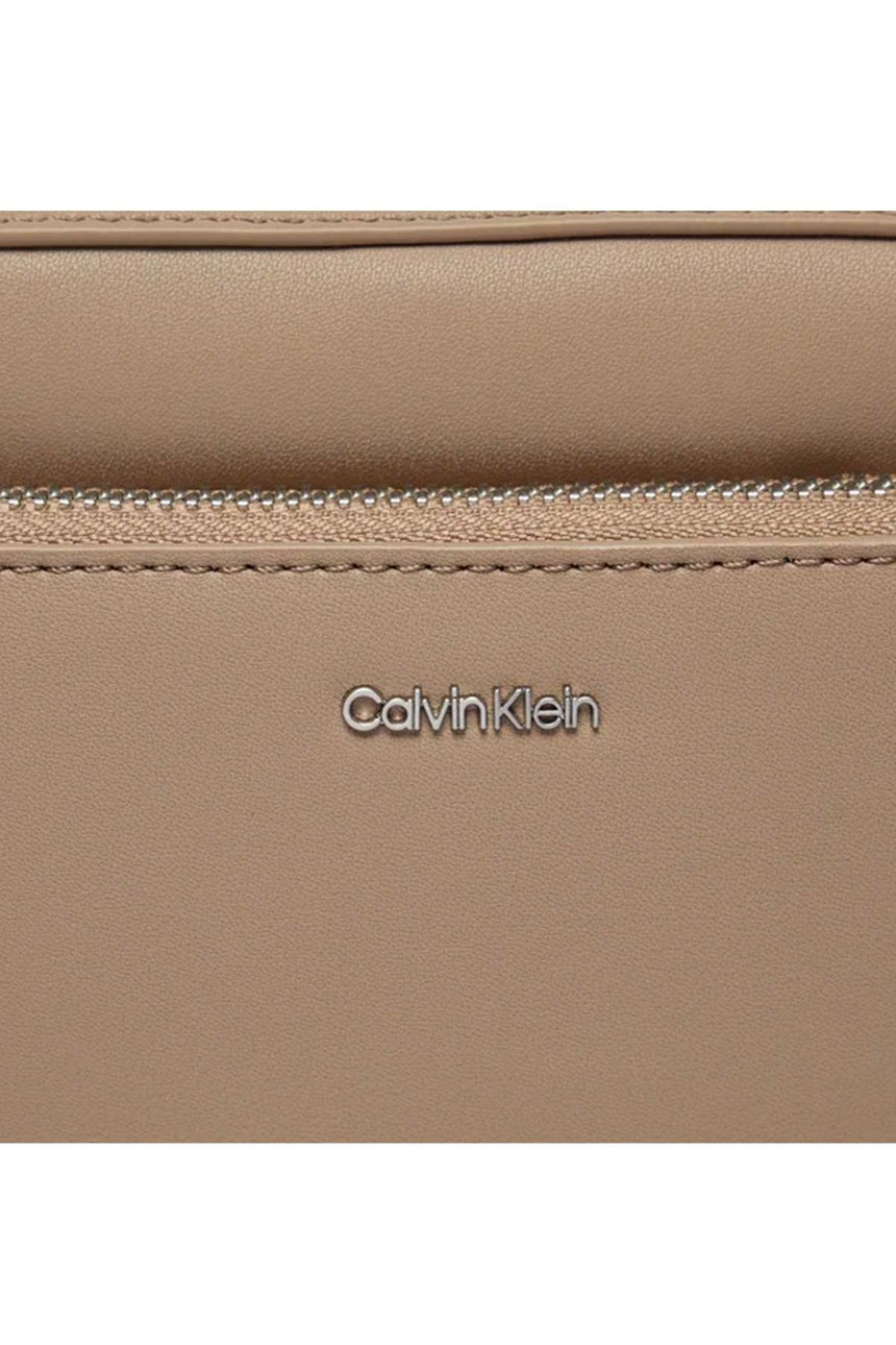 Calvin Klein Must Camera Bag Çapraz Askılı Çanta Grey