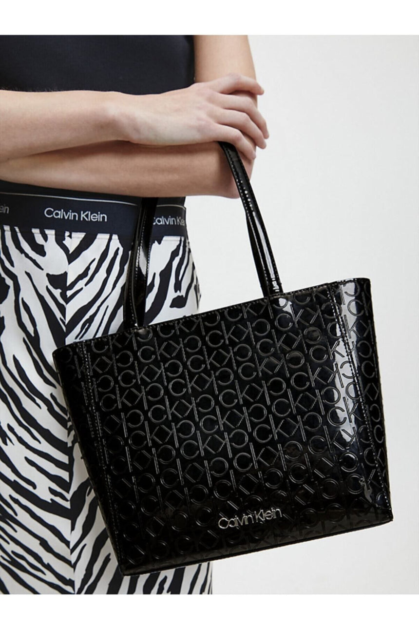 Calvin Klein Ck Must Em Shopper Sm Kadın Omuz Çantası Black