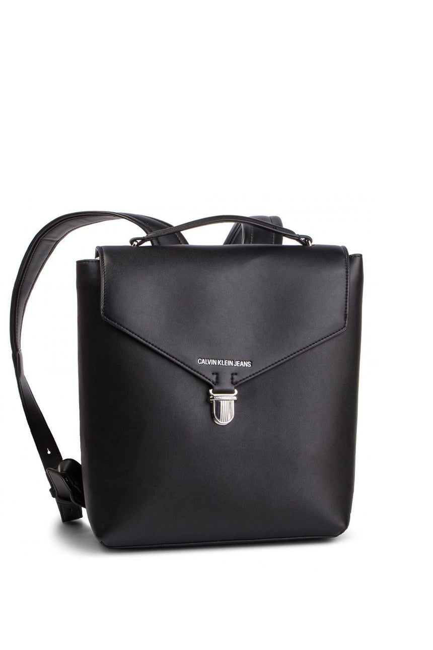 Calvin Klein Sculpted Flap Bp 30 "V-Flap" Kadın Sırt Çantası Black