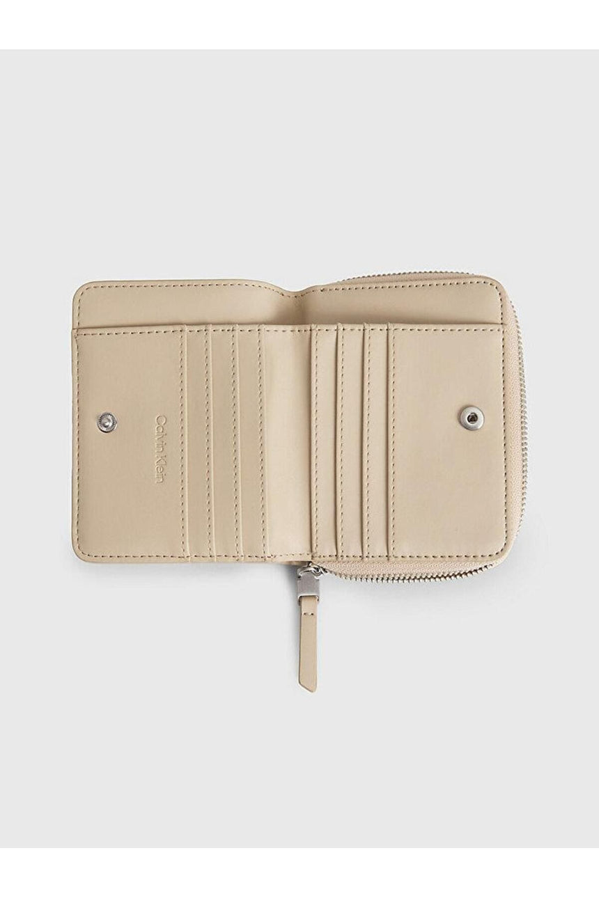 Calvin Klein Çapraz Askılı Kadın Çantası Grey