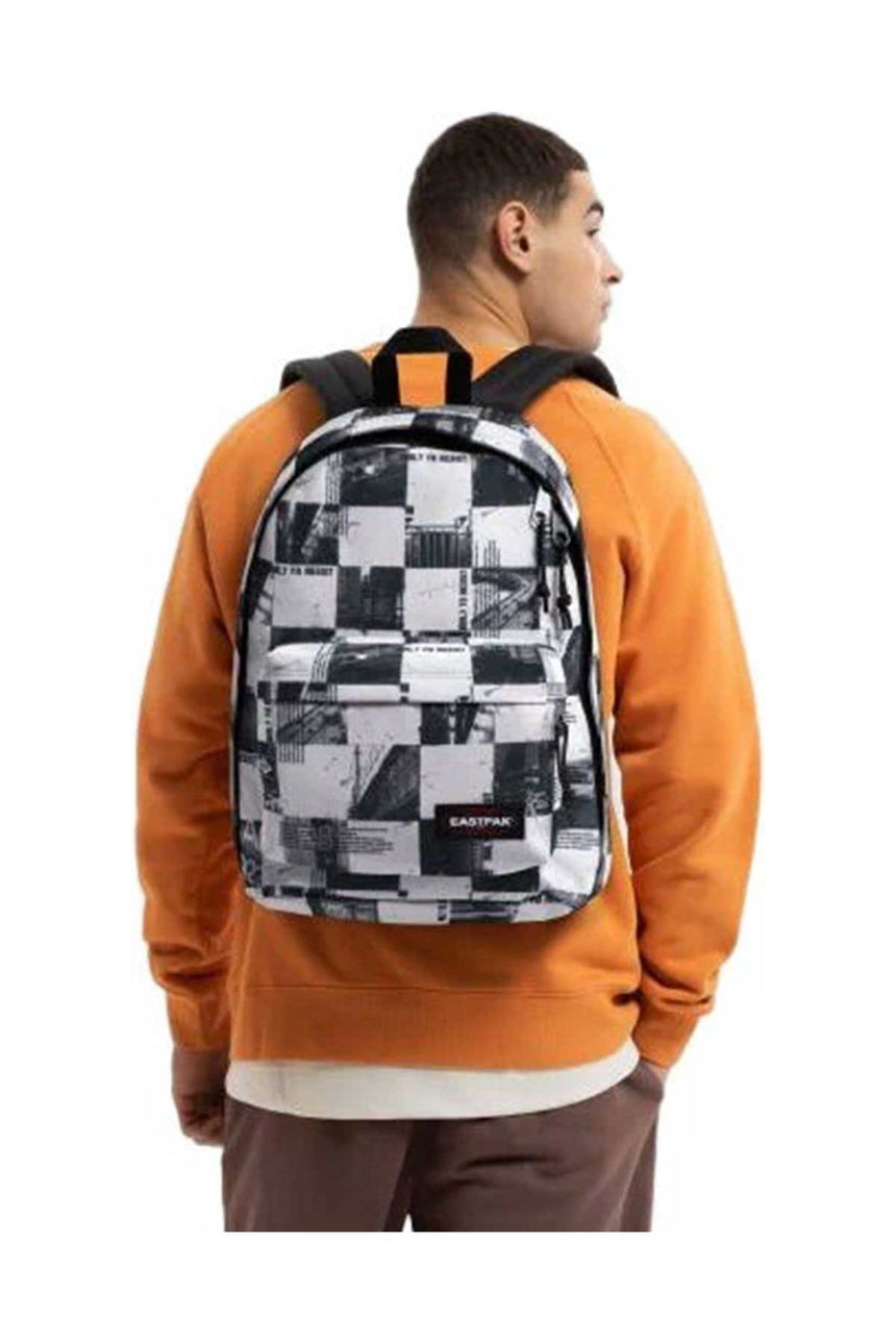 Eastpak Out Of Office Tags Sırt Çantası Siyah - Beyaz