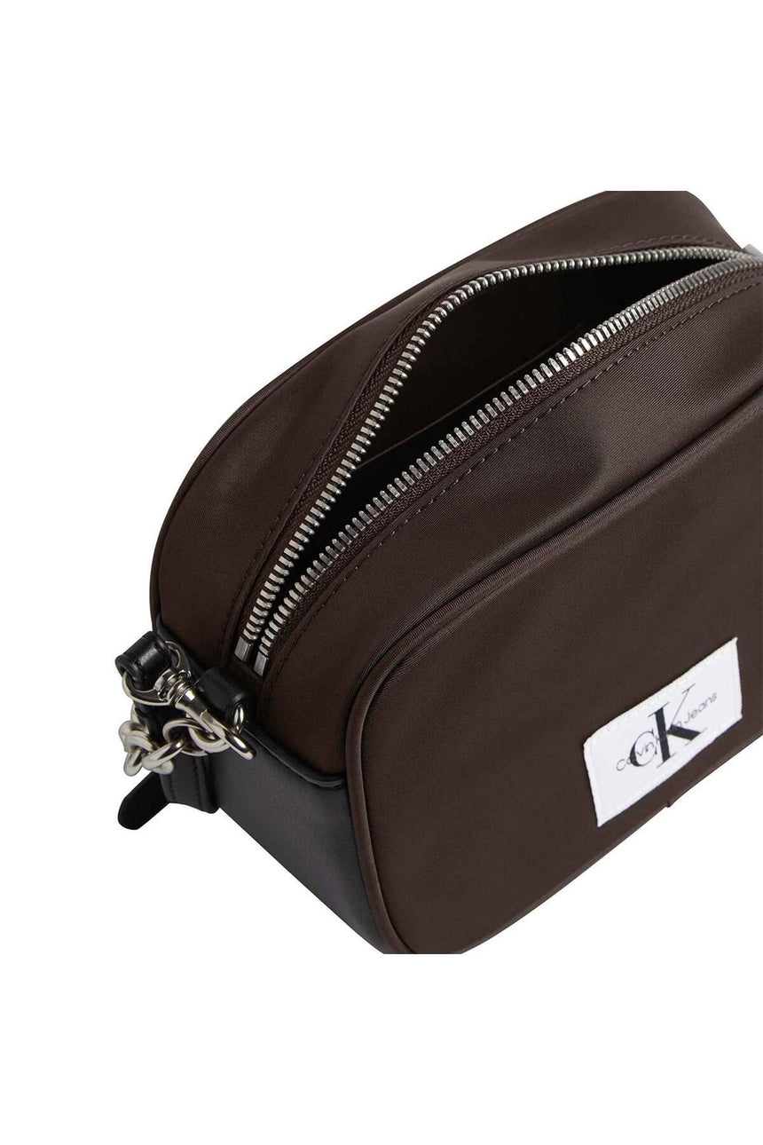 Calvin Klein Crossovers Çapraz Askılı Kadın Çantası Kahverengi