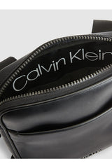 Calvin Klein Ck Central Flat Çapraz Askılı Erkek Çantası Black