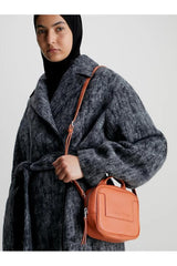 Calvin Klein Crossovers Kadın Çantası Brown