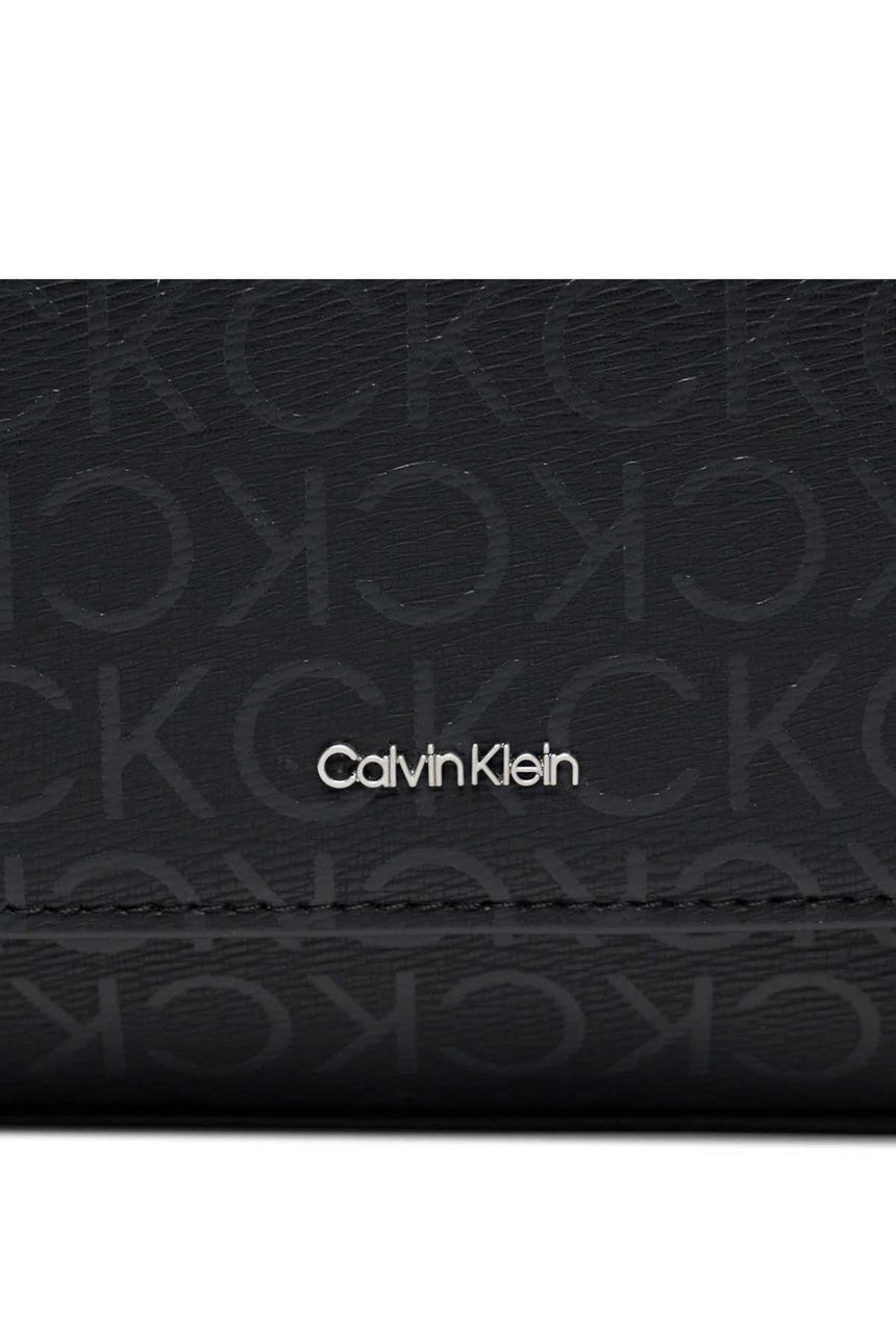 Calvin Klein Must Shoulder Bag Monogram Baskılı Omuz Çantası Black