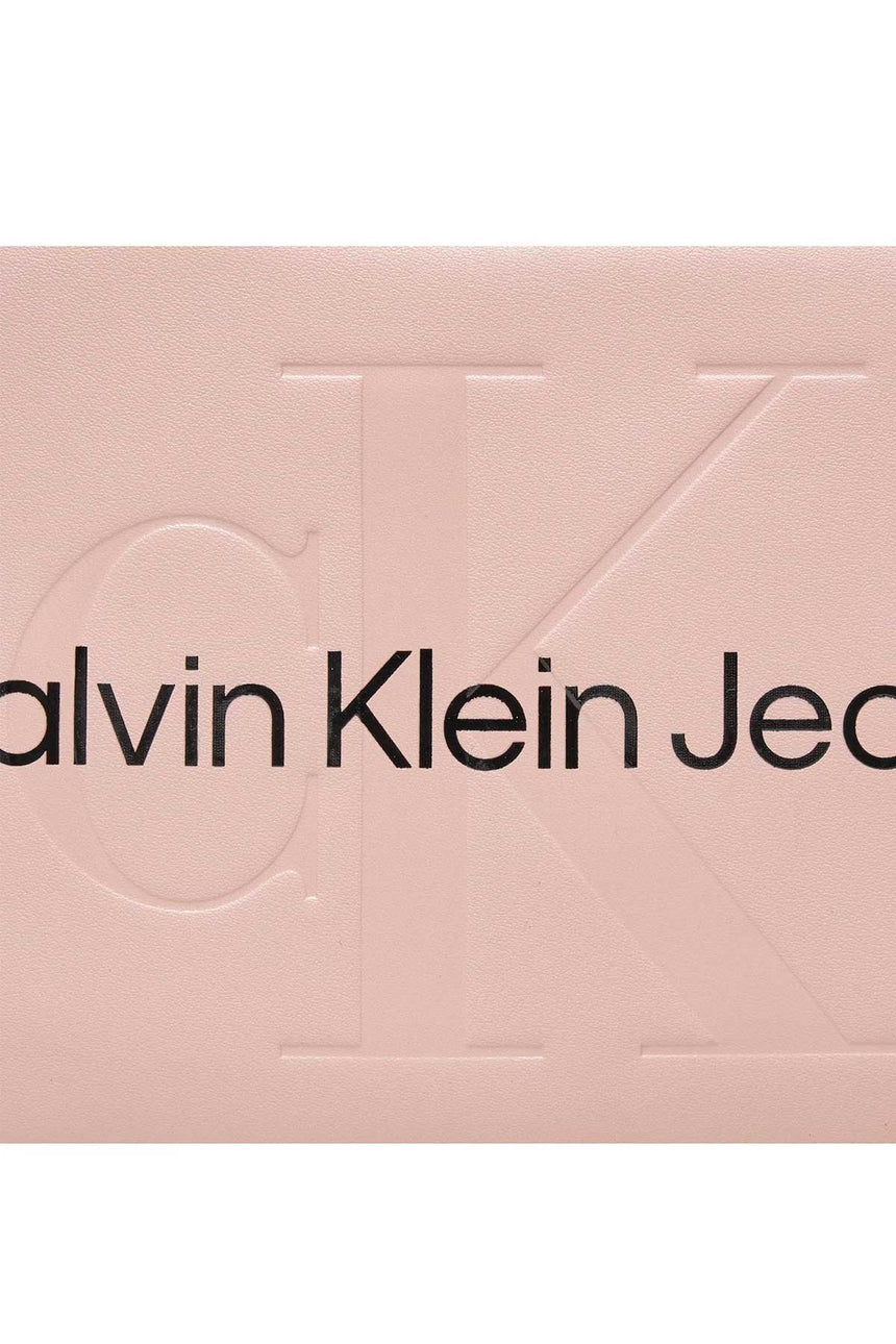 Calvin Klein Sculpted Çapraz Askılı Çanta Pink