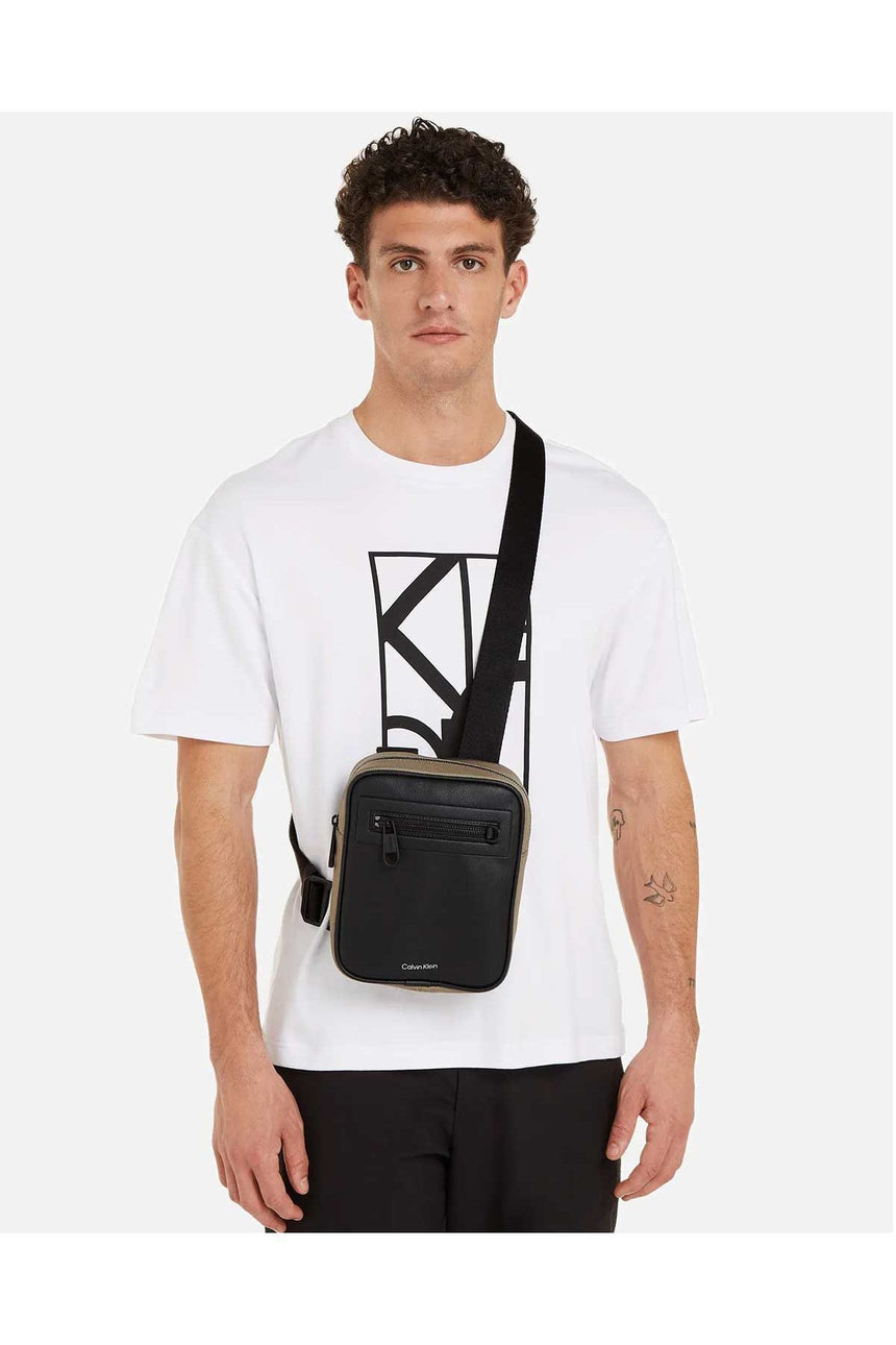 Calvin Klein Elevated Reporter Çapraz Askılı Çanta Green