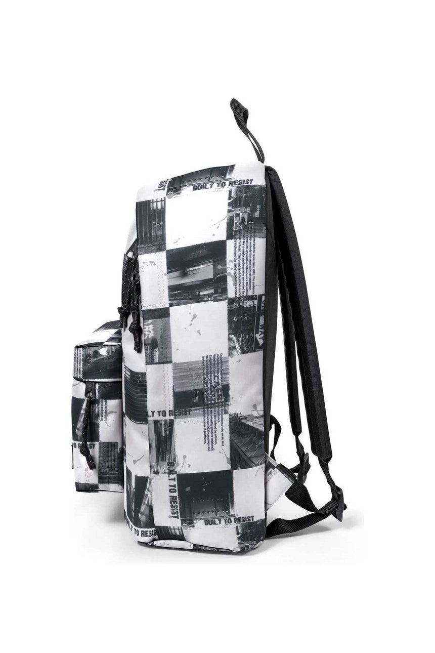 Eastpak Out Of Office Tags Sırt Çantası Siyah - Beyaz